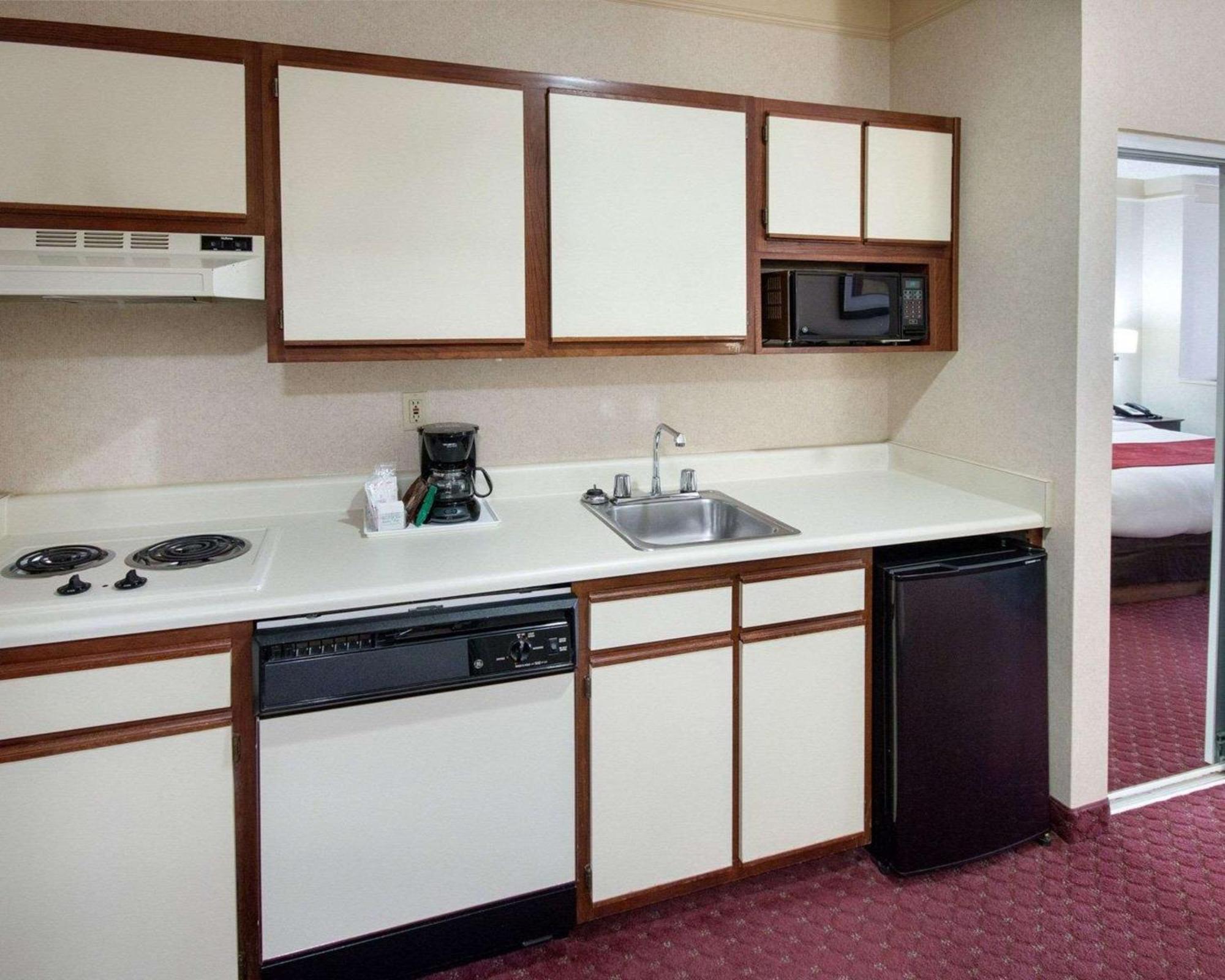 Comfort Suites Parkersburg South Mineral Wells Exterior foto